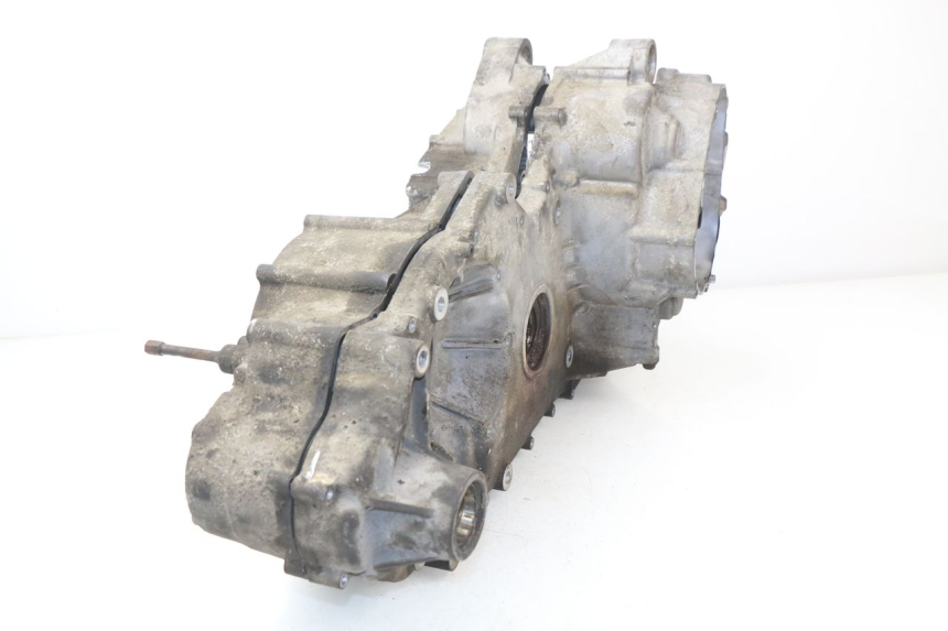 photo de CARTER MOTORE INFERIORE SUZUKI BURGMAN 650 (2002 - 2004)