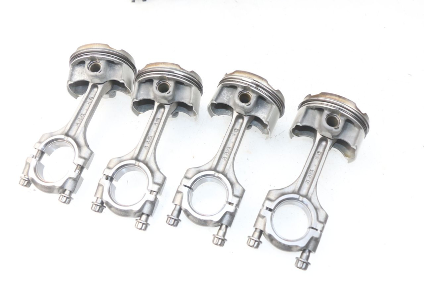 photo de CARTER MOTORE INFERIORE SUZUKI GSR 600 (2005 - 2012)