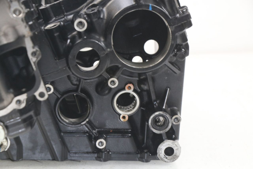 photo de CARTER MOTORE INFERIORE SUZUKI GSR 600 (2005 - 2012)