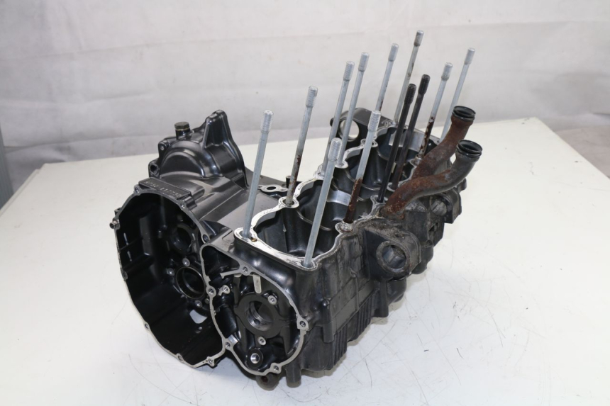 photo de CARTER MOTORE INFERIORE SUZUKI GSX  INAZUMA 750 (1998 - 2003)