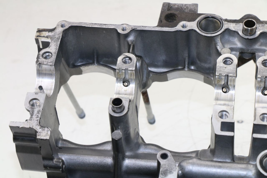 photo de CARTER MOTORE INFERIORE SUZUKI GSX  INAZUMA 750 (1998 - 2003)