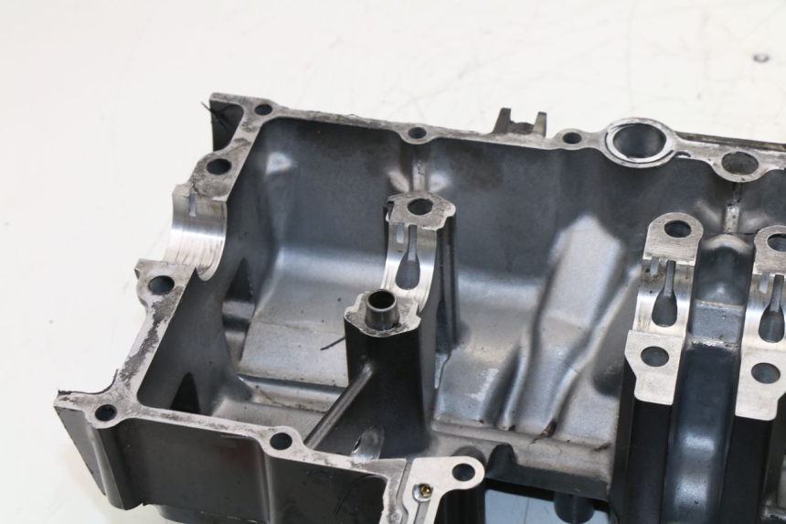 photo de CARTER MOTORE INFERIORE SUZUKI GSX  INAZUMA 750 (1998 - 2003)