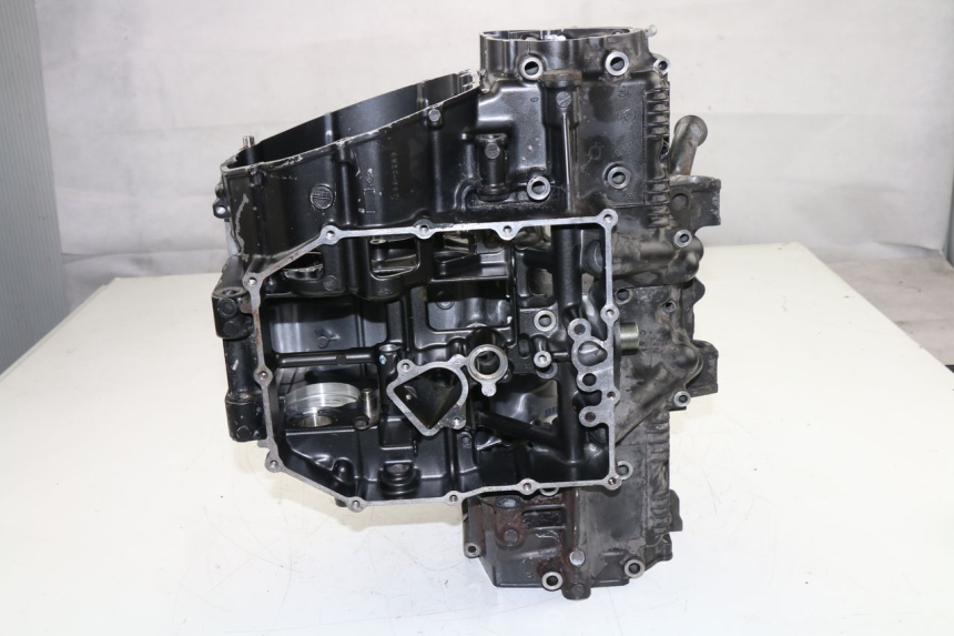 photo de CARTER MOTORE INFERIORE SUZUKI GSX  INAZUMA 750 (1998 - 2003)