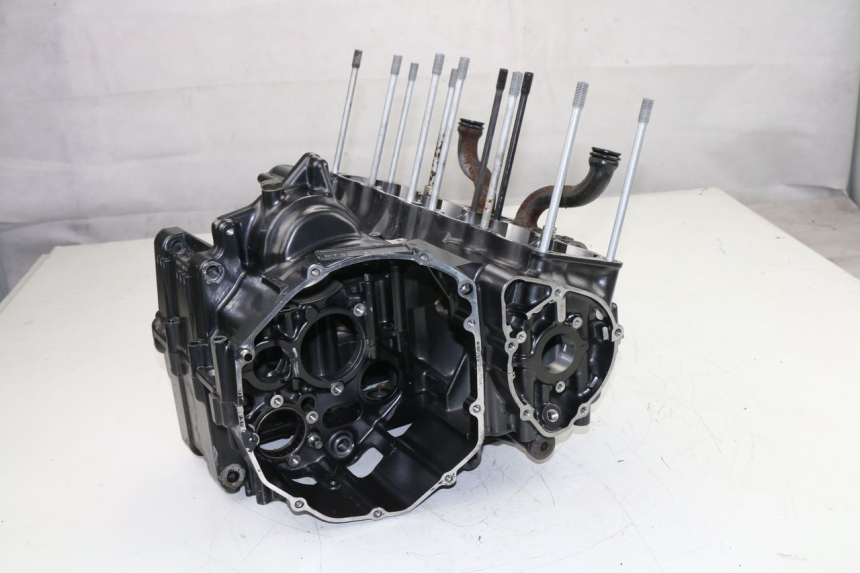 photo de CARTER MOTORE INFERIORE SUZUKI GSX  INAZUMA 750 (1998 - 2003)