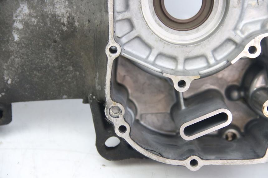 photo de CARTER BAS MOTORE SUZUKI SIXTEEN 125 (2008 - 2010)
