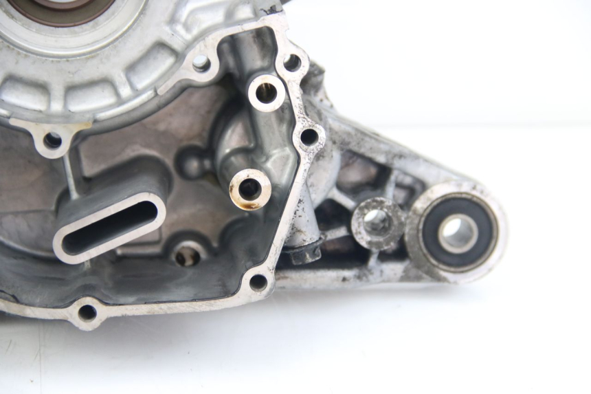 photo de CARTER BAS MOTORE SUZUKI SIXTEEN 125 (2008 - 2010)