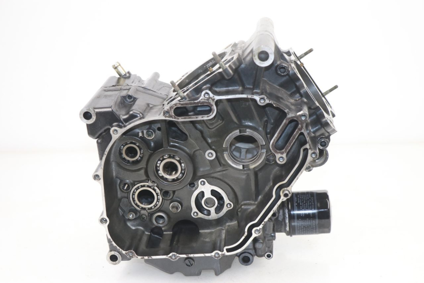 photo de CARTER MOTORE INFERIORE SUZUKI SV S 650 (1999 - 2002)
