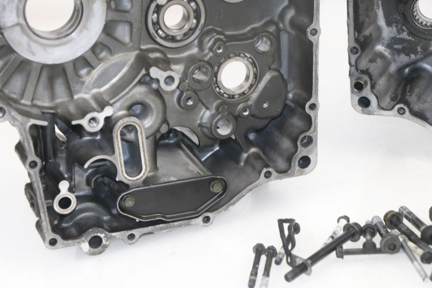 photo de CARTER MOTORE INFERIORE SUZUKI SV S 650 (1999 - 2002)