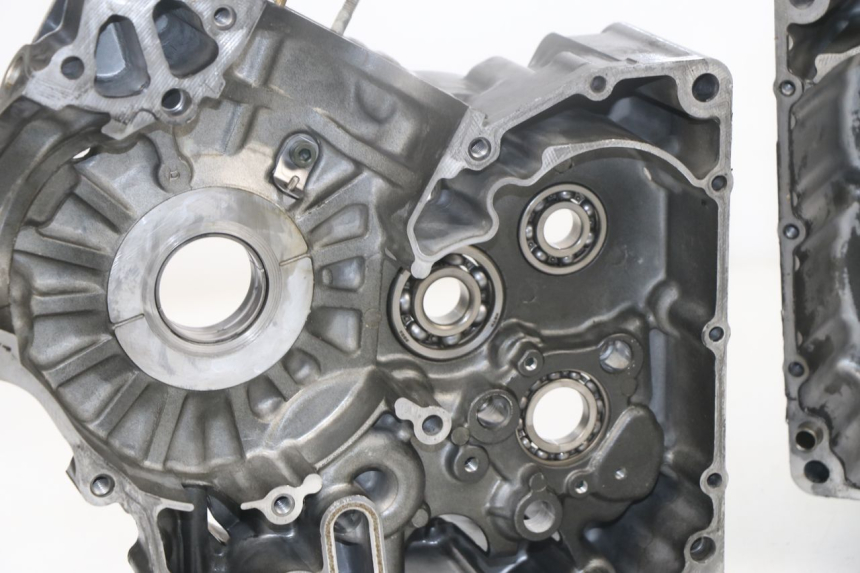 photo de CARTER MOTORE INFERIORE SUZUKI SV S 650 (1999 - 2002)