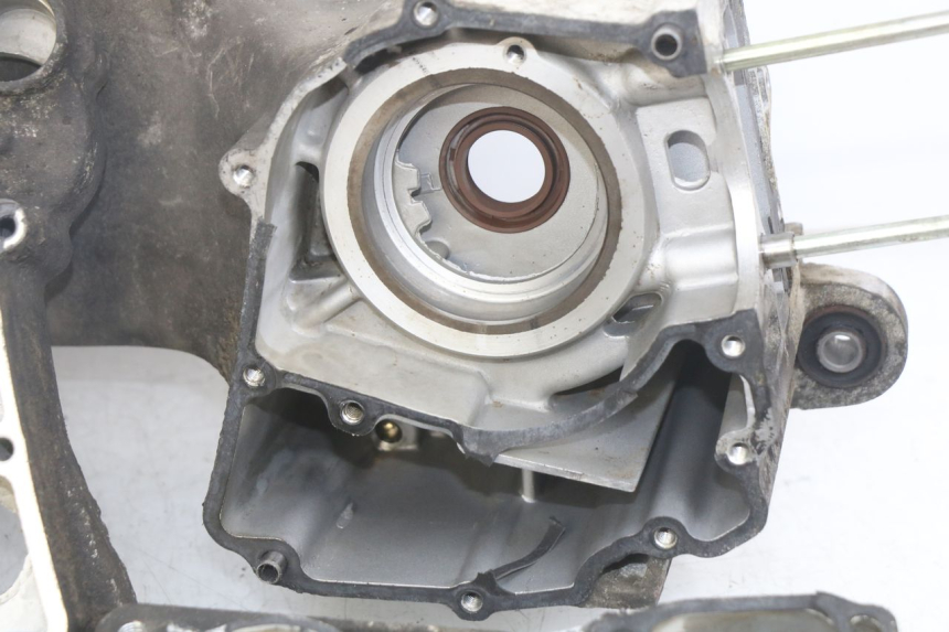 photo de CARTER MOTORE INFERIORE SYM SYMPHONY 125 (2009 - 2015)