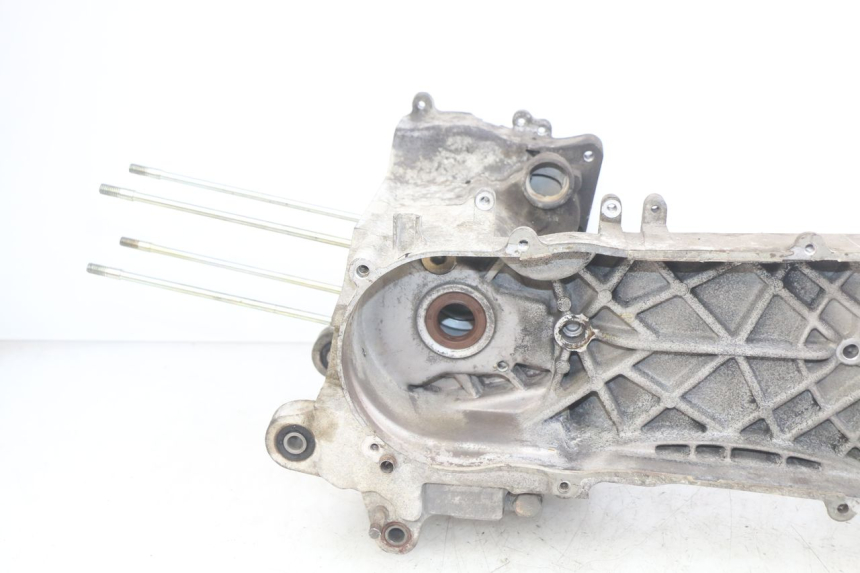 photo de CARTER MOTORE INFERIORE SYM SYMPHONY 125 (2009 - 2015)