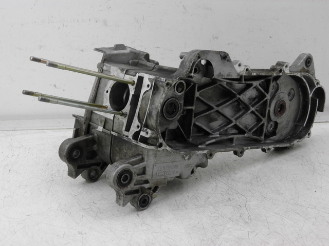 photo de CARTER MOTORE INFERIORE SYM SYMPLY 4T 50 (2012 - 2015)