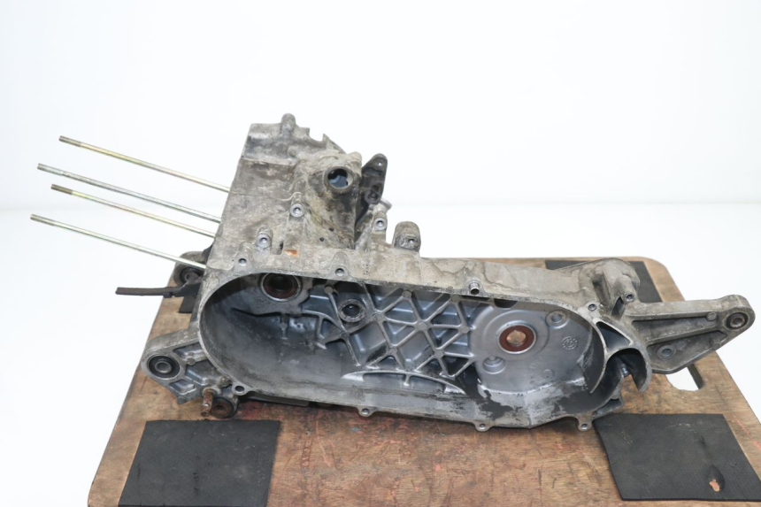 photo de CARTER MOTORE INFERIORE SYM TONIK 50 (2011 - 2014)