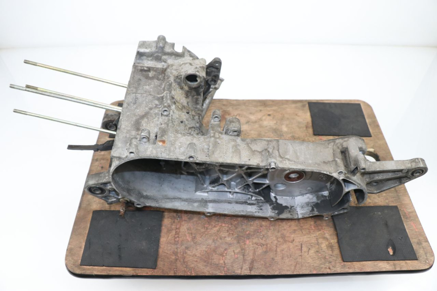 photo de CARTER MOTORE INFERIORE SYM TONIK 50 (2011 - 2014)