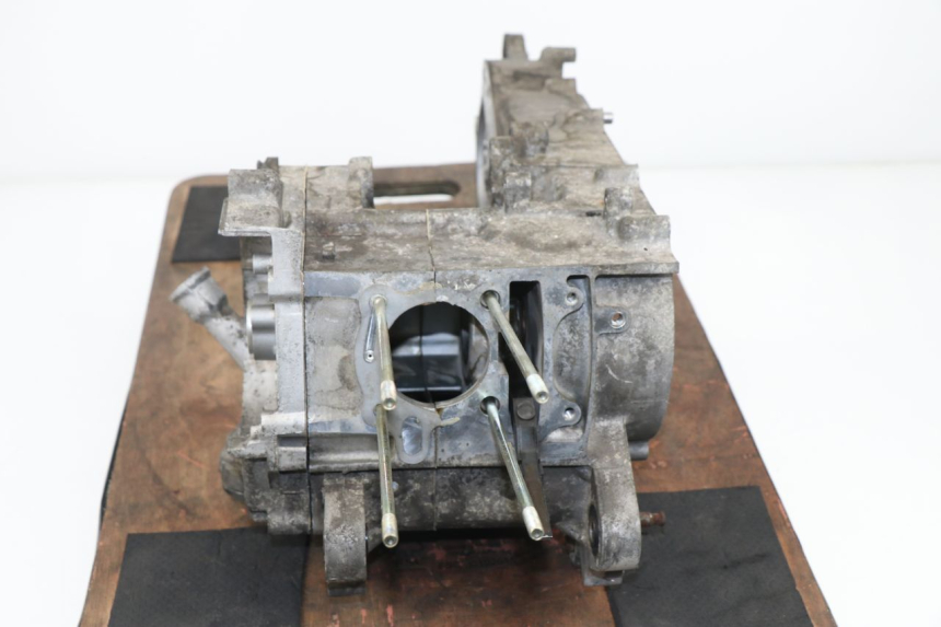 photo de CARTER MOTORE INFERIORE SYM TONIK 50 (2011 - 2014)