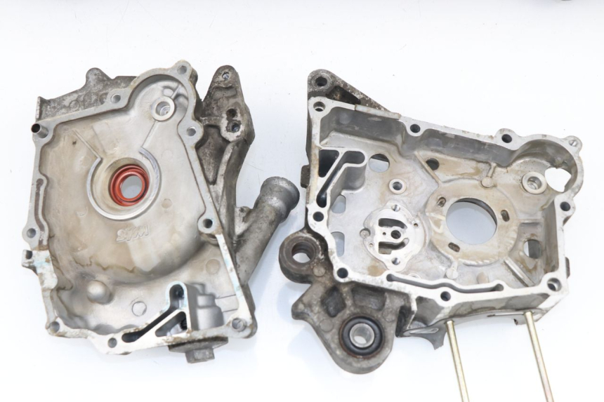 photo de CARTER MOTORE INFERIORE SYM TONIK 50 (2011 - 2014)