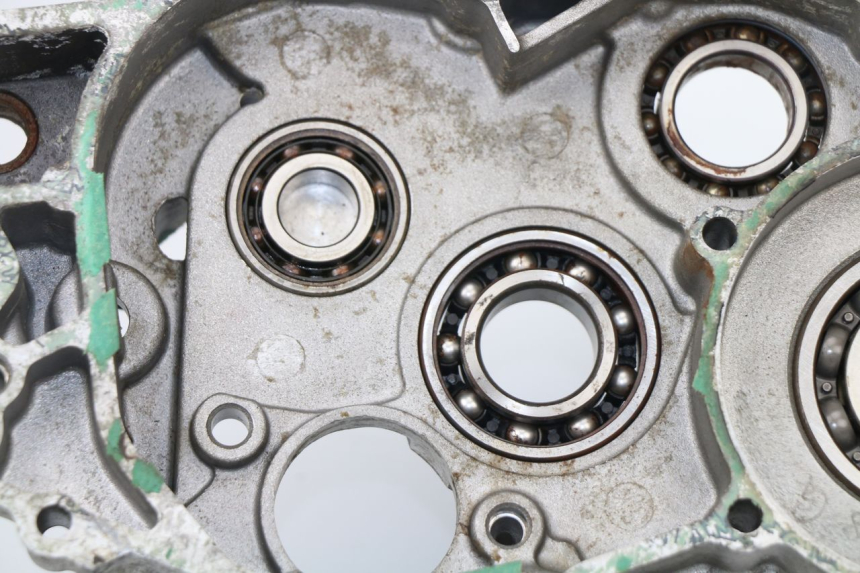 photo de CARTER MOTORE INFERIORE APRILIA TUONO 125 (2003 - 2005) - Zoom sui componenti