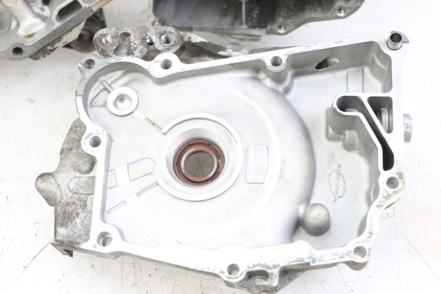 photo de CARTER BAS MOTEUR PEUGEOT TWEET 4T 50 (2018 - 2020)