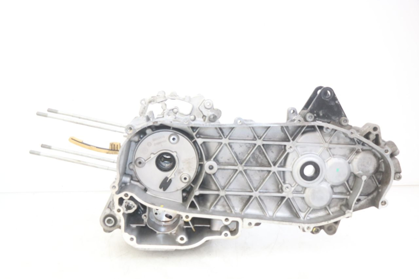 photo de CARTER BAS MOTORE PIAGGIO VESPA GTS IGET ABS 125 (2017 - 2023)