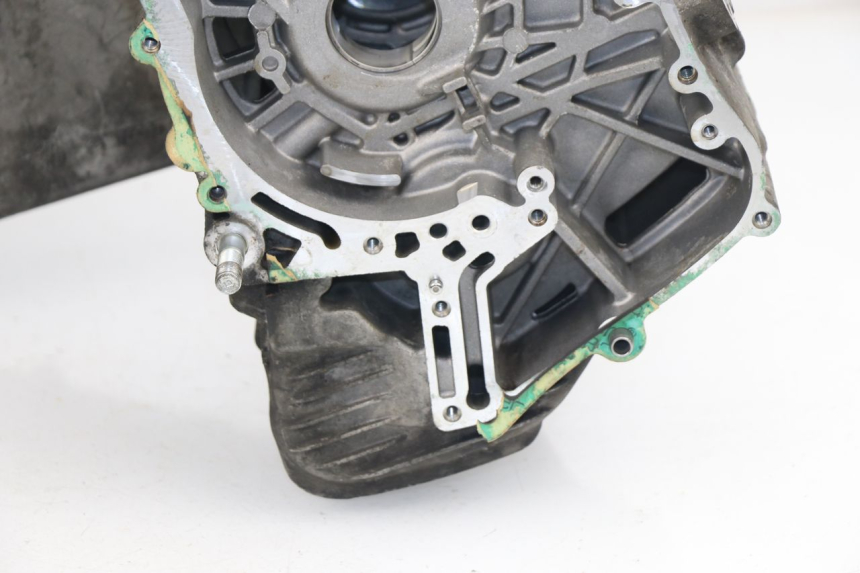 photo de CARTER MOTORE INFERIORE PIAGGIO X8 400 (2006 - 2007)