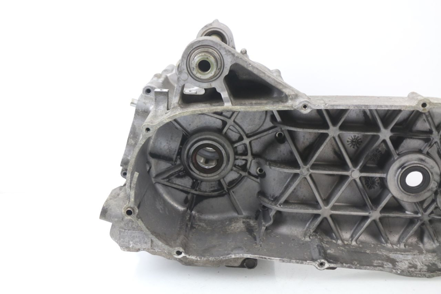 photo de CARTER MOTORE INFERIORE KYMCO XCITING 500 (2007 - 2010)