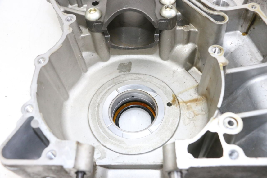 photo de CARTER MOTORE INFERIORE YAMAHA XP T-MAX TMAX 500 (2008 - 2012)