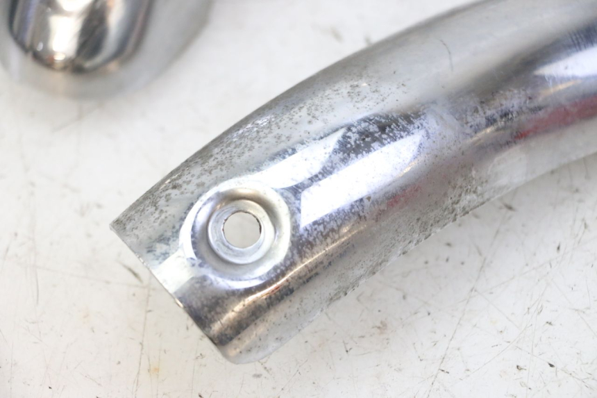 photo de COPERCHIO DI SCARICO HYOSUNG GV AQUILA 125 (2000 - 2004)