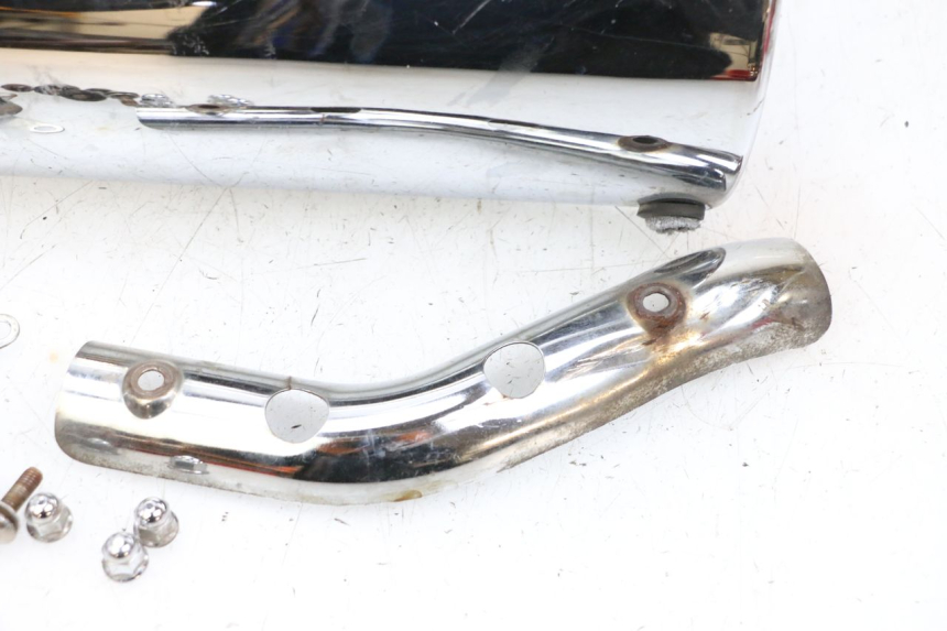 photo de SCARICO COPERCHIO KYMCO GRAND DINK 125 (2002 - 2007) - Zoom sui componenti