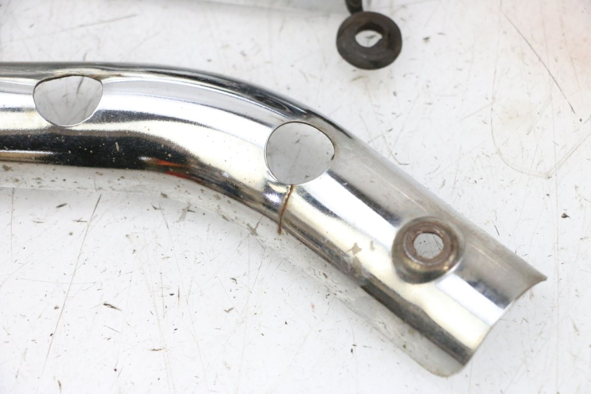 photo de SCARICO COPERCHIO KYMCO GRAND DINK 125 (2002 - 2007) - Dettagli dei punti di fissaggio