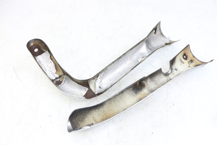 photo de COPERCHIO DI SCARICO HYOSUNG GV AQUILA 125 (2000 - 2004)