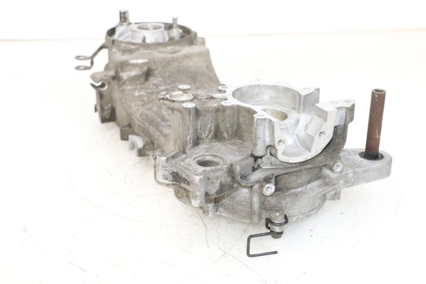 photo de CARTER MOTORE PEUGEOT KISBEE 2T 50 (2010 - 2017) - Primo piano tecnico