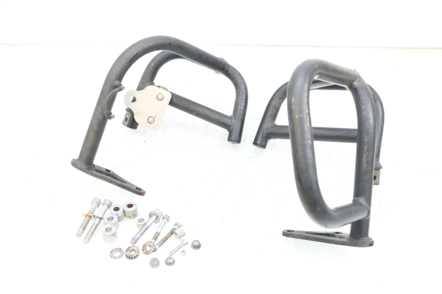 photo de COPERCHIO PROTEZIONE CILINDRO YAMAHA FJR ABS 1300 (2006 - 2012) - Vista principale