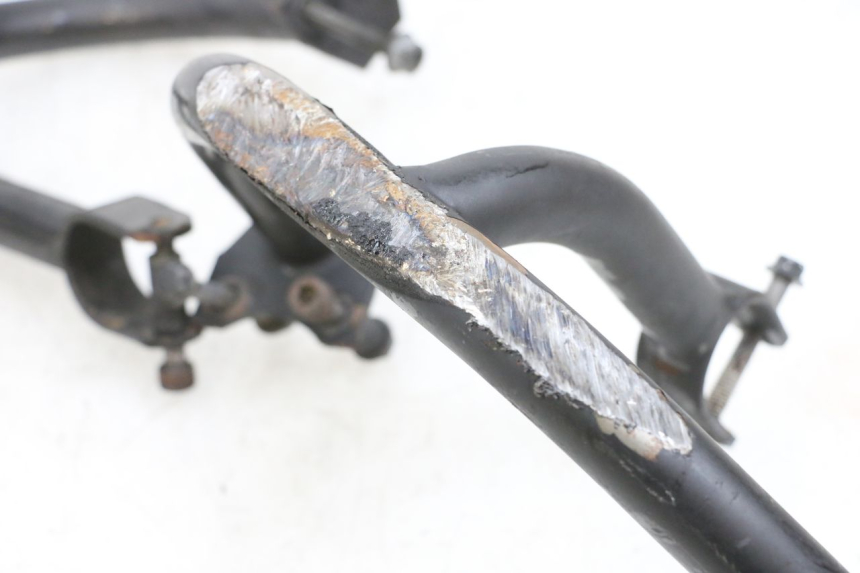 photo de PARAMOTORE KAWASAKI ZR 7 750 (1999 - 2001) - Zoom sullo stato d'uso