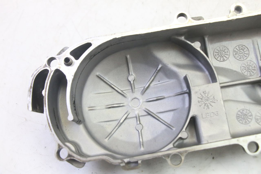 photo de COPERCHIO VARIATORE KYMCO AGILITY 4T 50 (2018 - 2022) - Stato della superficie e materiale