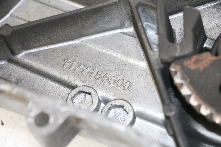 photo de COPERCHIO VARIATORE PEUGEOT KISBEE 2T 50 (2010 - 2017)