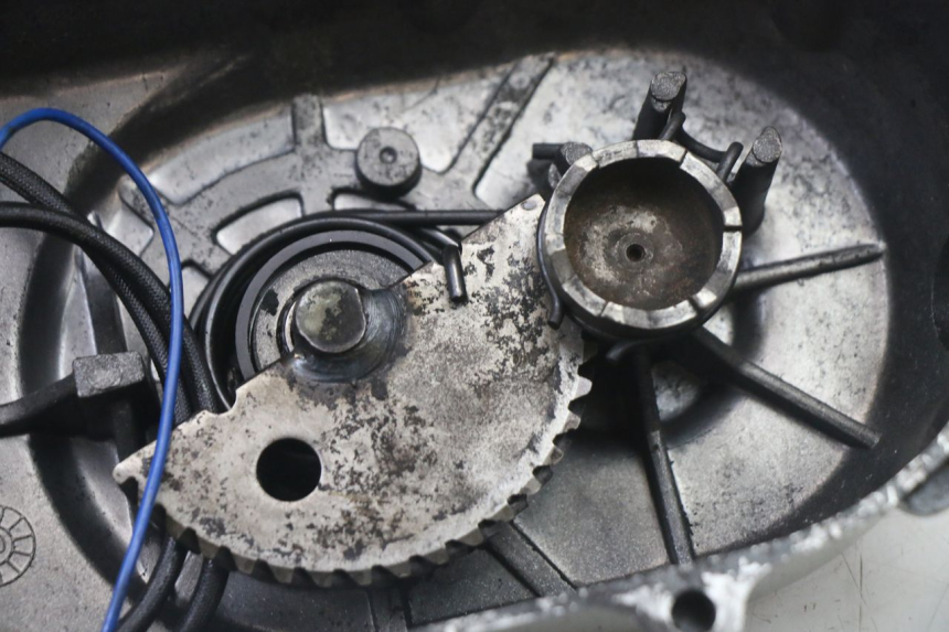 photo de COPERCHIO VARIATORE PEUGEOT KISBEE 4T 50 (2010 - 2017)