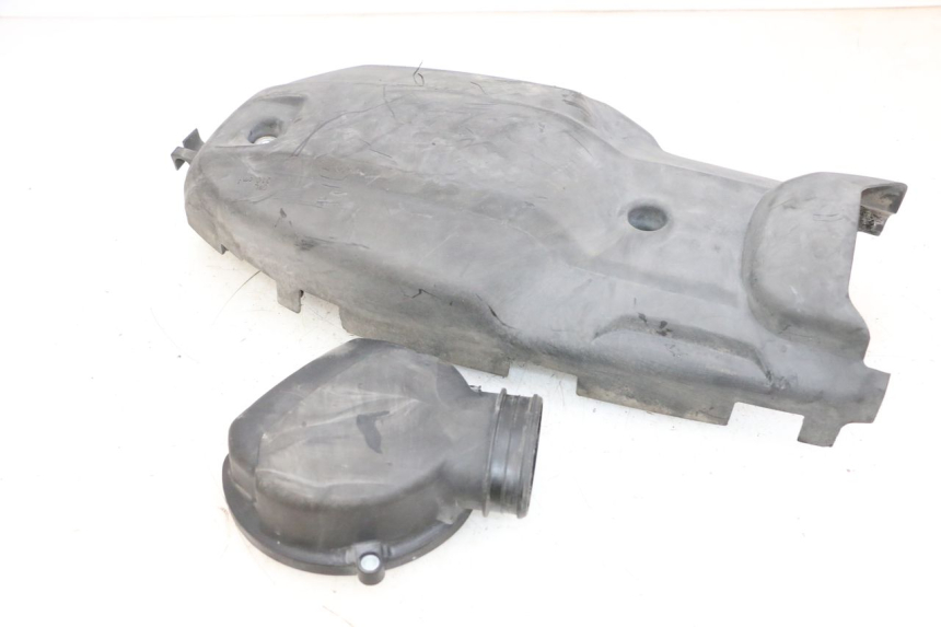 photo de COPERCHIO VARIATORE YAMAHA X-MAX XMAX 125 (2010 - 2013) - Dettagli dei punti di fissaggio