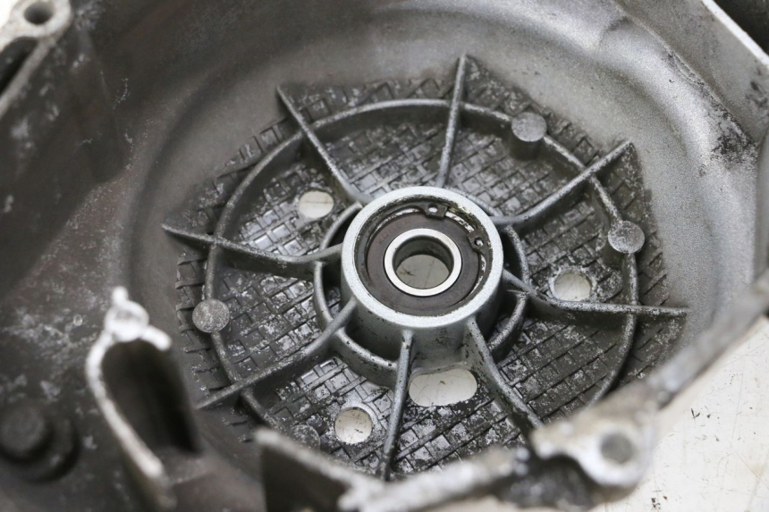 photo de COPERCHIO VARIATORE PIAGGIO X8 125 (2004 - 2007) - Stato della superficie e materiale