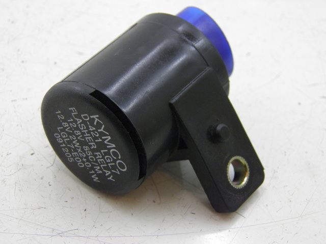 photo de CENTRALE CLIGNOTANTE KYMCO QUANNON NAKED 125 (2010)