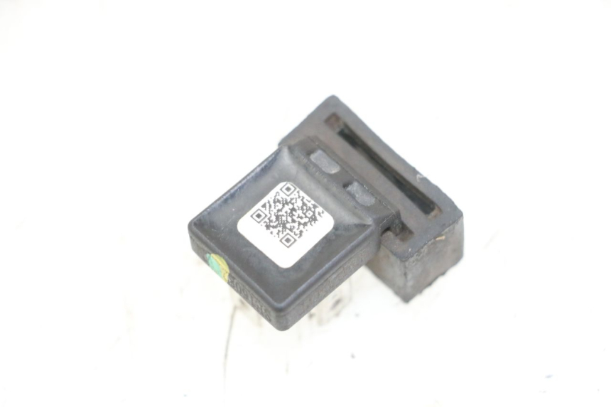 photo de RELE' FRECCE PIAGGIO LIBERTY IGET 4T 50 (2021 - 2025)