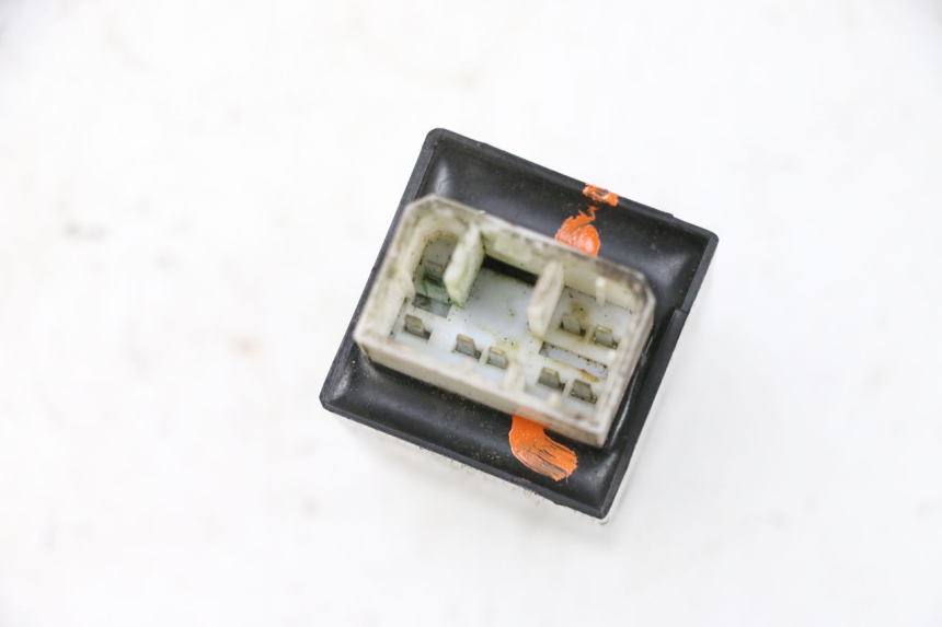 photo de CENTRALINA FRECCE YAMAHA XMAX X-MAX 125 (2006 - 2009) - Zoom sullo stato d'uso