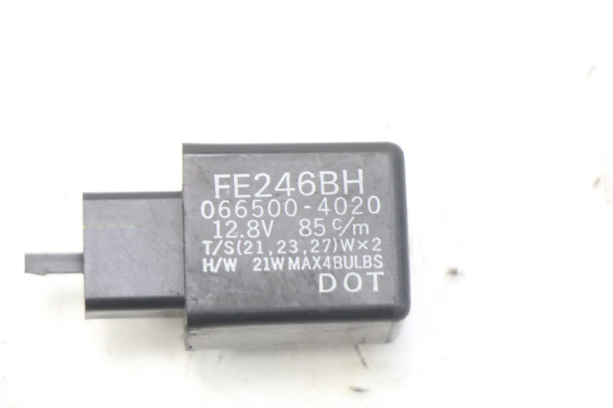 photo de RELE' FRECCE YAMAHA XP T-MAX TMAX 500 (2004 - 2007)