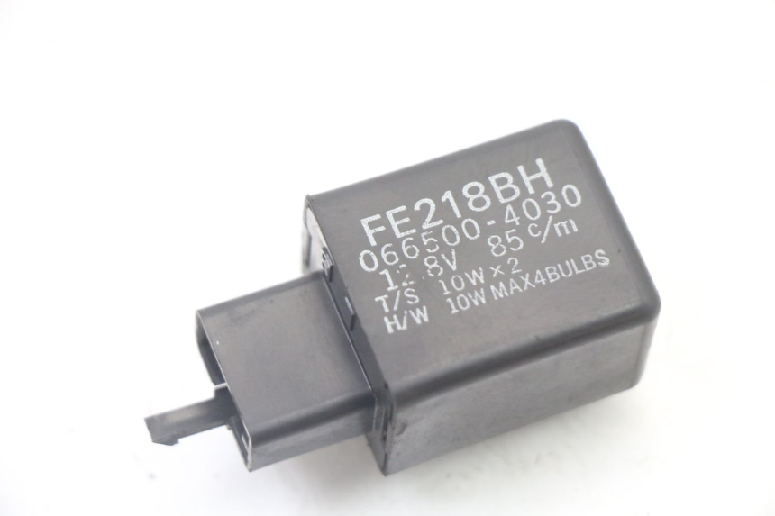photo de RELE' FRECCE YAMAHA FZ6 FAZER S2 600 (2007 - 2011)