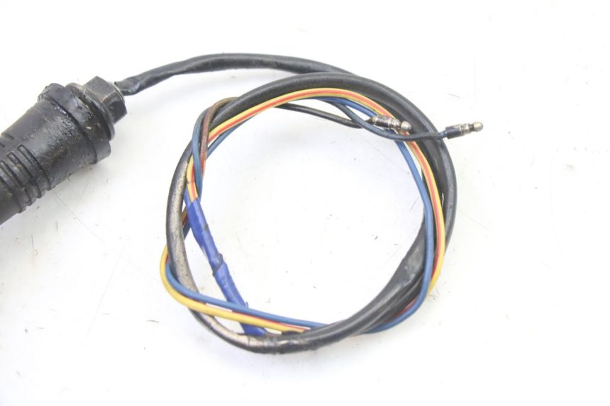 photo de FRECCE DESTRA POSTERIORE YAMAHA FJ 36Y 1100 (1984 - 1985) - Dettagli dei punti di fissaggio