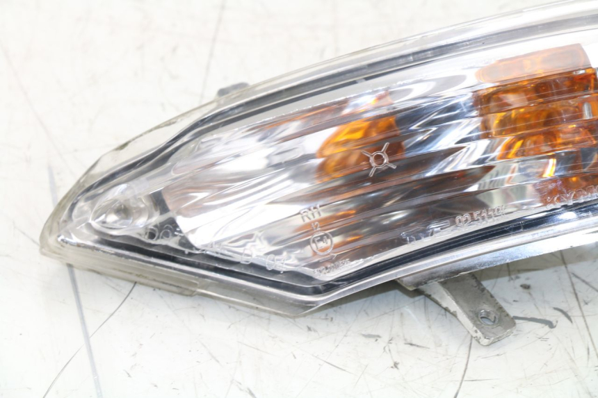 photo de FANALE POSTERIORE DESTRO KYMCO GRAND DINK 125 (2008 - 2014)