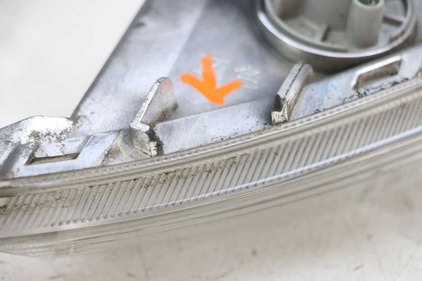 photo de FANALE POSTERIORE DESTRO KYMCO LIKE 125 (2009 - 2016) - Primo piano tecnico