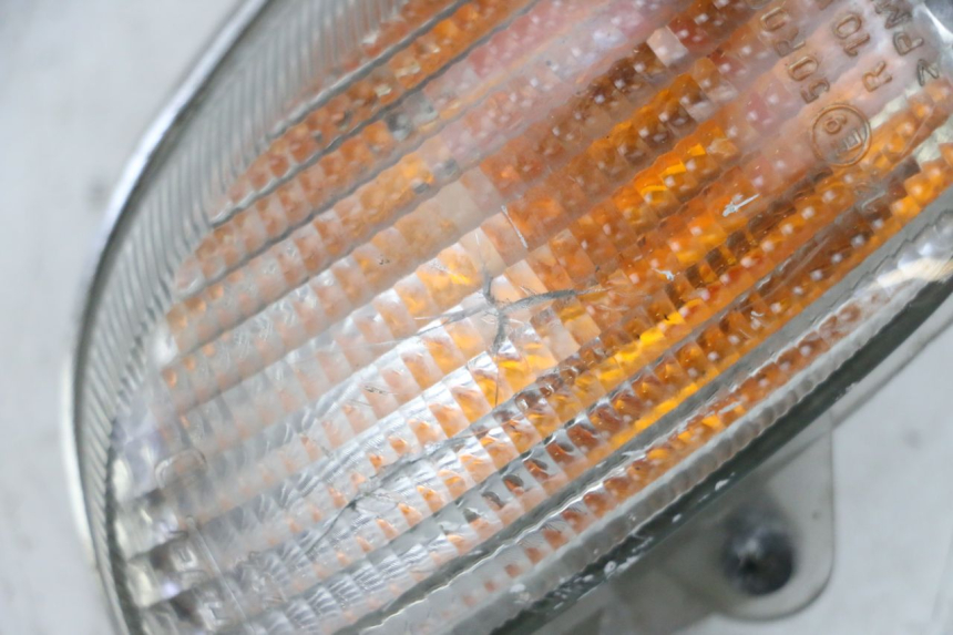 photo de FRECCE DESTRA POSTERIORE YAMAHA NEO'S NEOS 2T 50 (1998 - 2007) - Dettagli dei punti di fissaggio