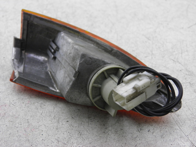photo de FANALE POSTERIORE DESTRO PIAGGIO FLY 125 (2005 - 2012)