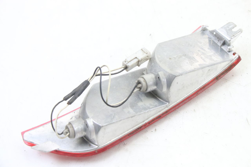 photo de FANALE POSTERIORE DESTRO PIAGGIO X8 125 (2004 - 2007)
