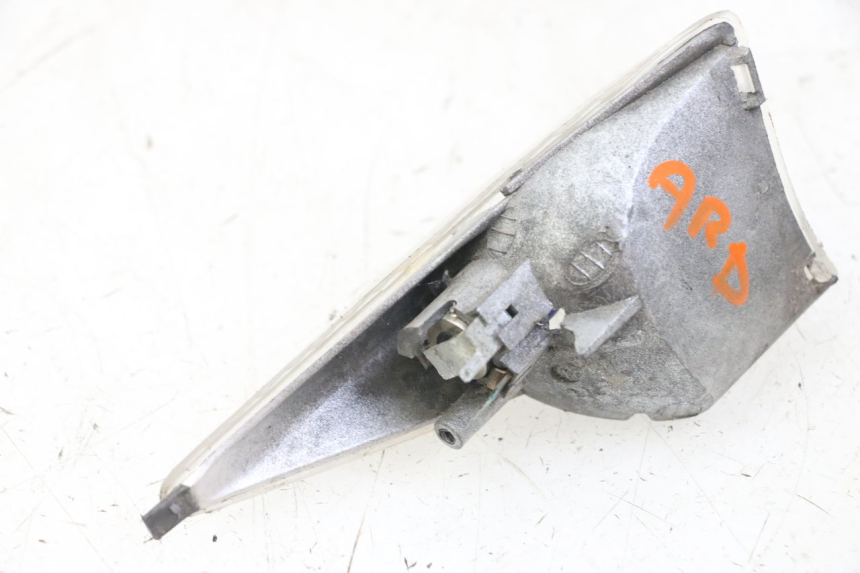 photo de FRECCE DESTRA POSTERIORE PEUGEOT SPEEDFIGHT 2 LC 50 (2000 - 2009)